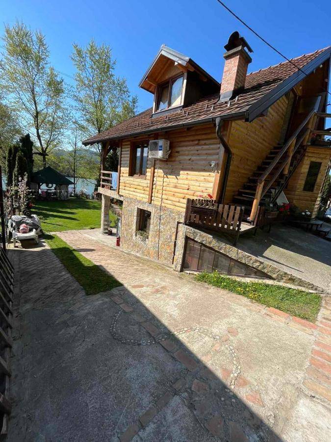 Apartman "Kapetana Luka" Ljubovija Exteriér fotografie