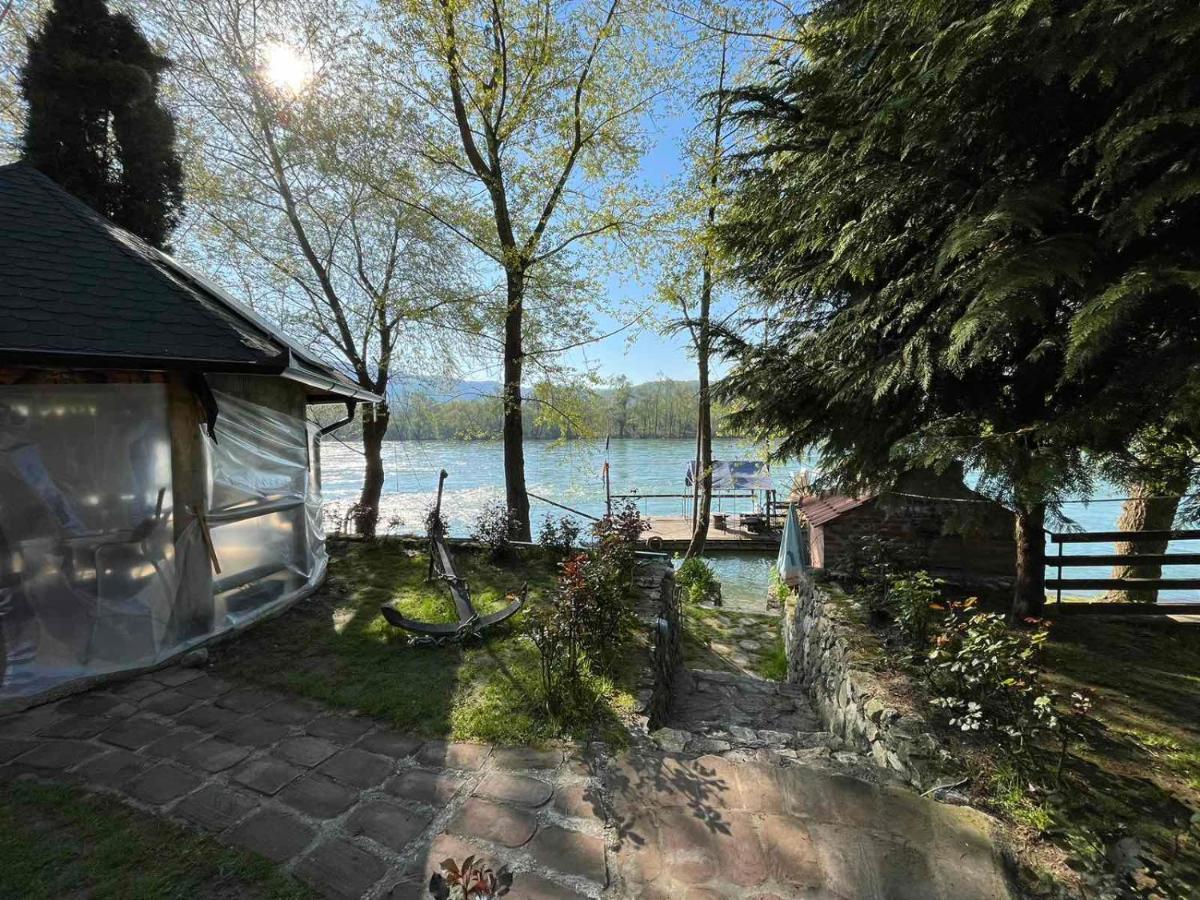 Apartman "Kapetana Luka" Ljubovija Exteriér fotografie