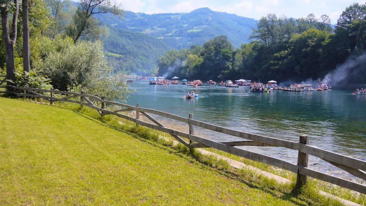 Apartman "Kapetana Luka" Ljubovija Exteriér fotografie